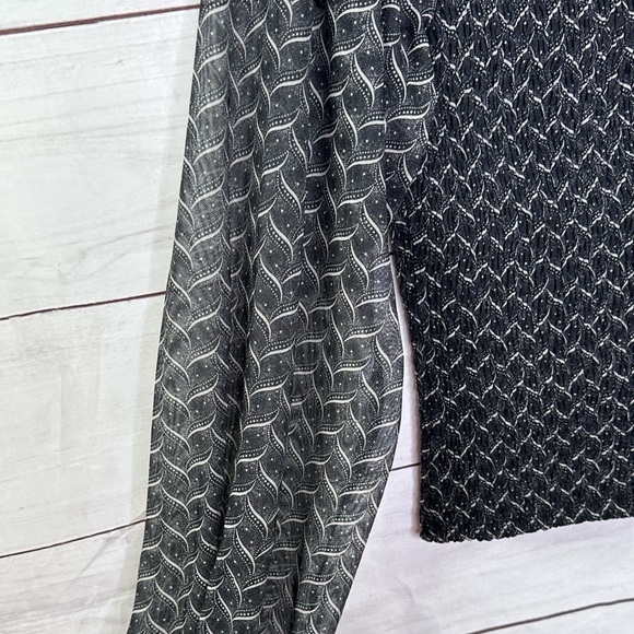 NWT ANTHROPOLOGIE Black Rouen Top Size XS - Picture 5 of 11